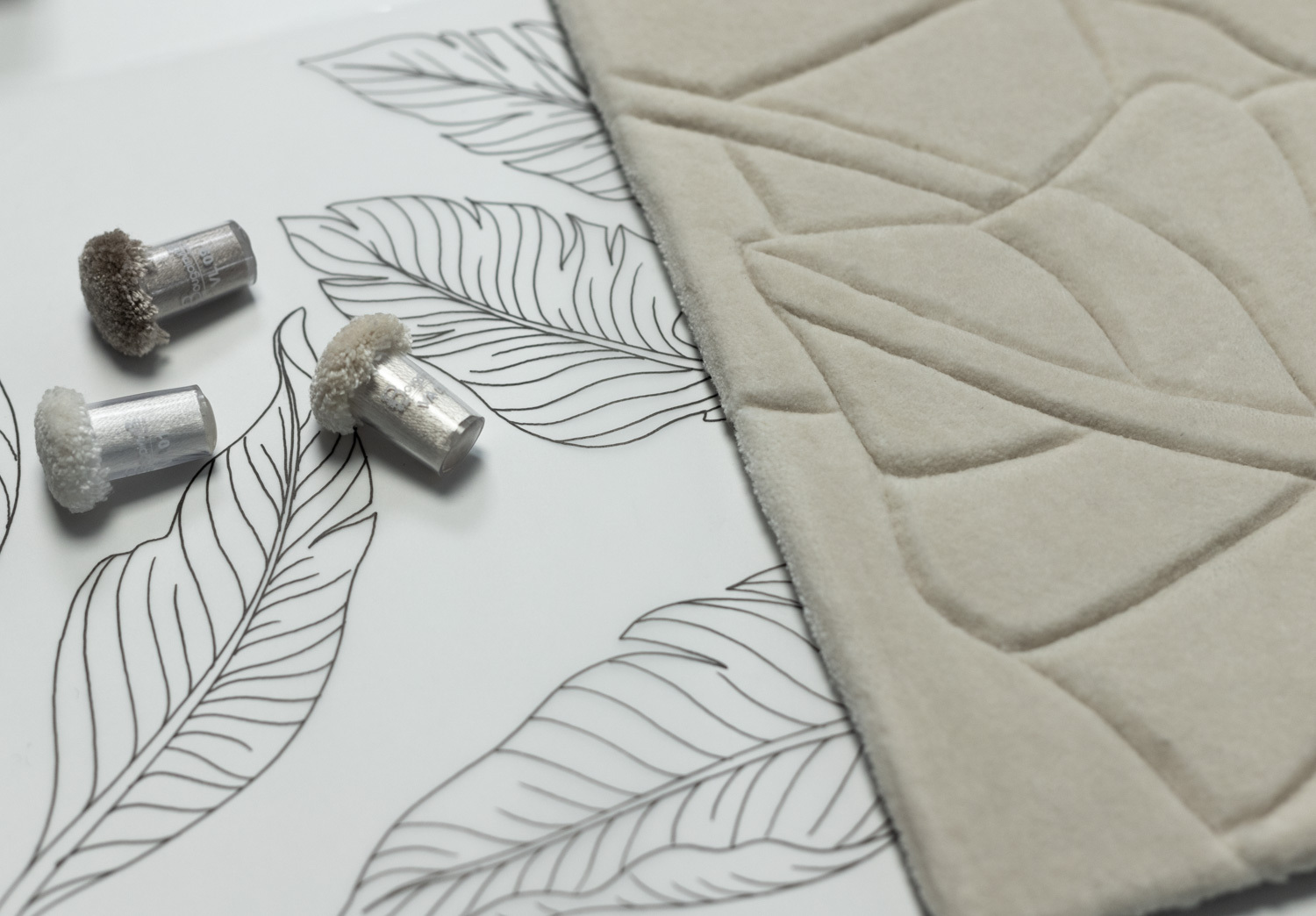 Diseño de lujo y alfombras de alta gama hechas a medida • Edition bougainville bureau etude RVB 2