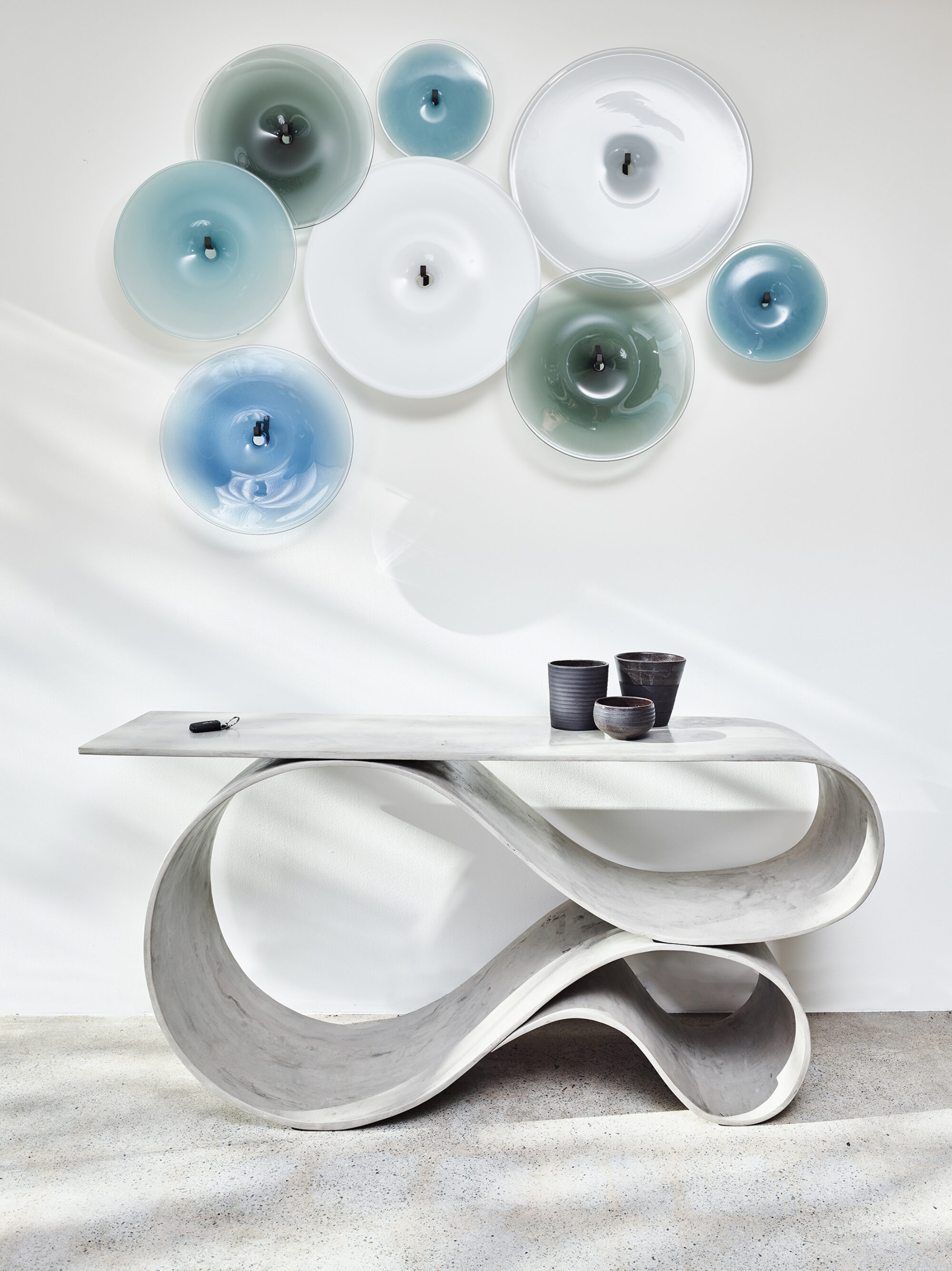 Tapis de luxe design et haut de gamme sur mesure • Neal aronowitz table beton