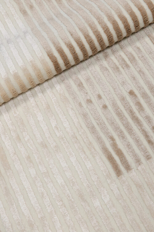 Luxusdesign und hochwertige Teppiche nach Maß • YANA
