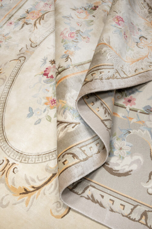 Tapis de luxe design et haut de gamme sur mesure • Fontenay