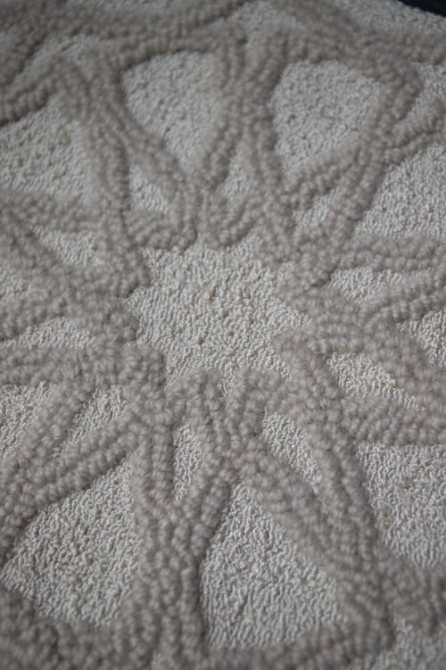 Tapis de luxe design et haut de gamme sur mesure • HARDANGER