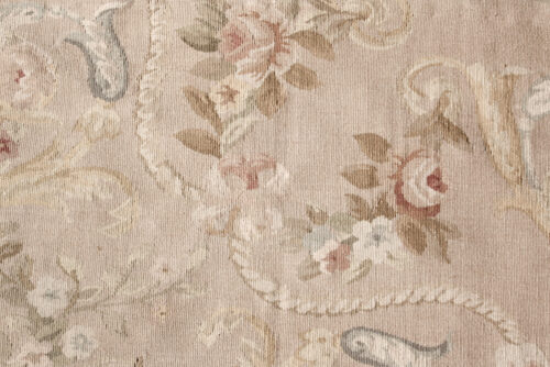 Tapis de luxe design et haut de gamme sur mesure • Beaumont
