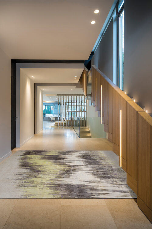 Tapis de luxe design et haut de gamme sur mesure • DOWNPOUR