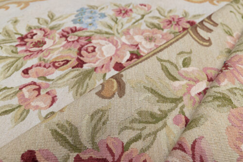 Tapis de luxe design et haut de gamme sur mesure • Mirabeau