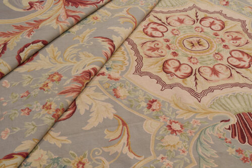 Tapis de luxe design et haut de gamme sur mesure • Montmirail