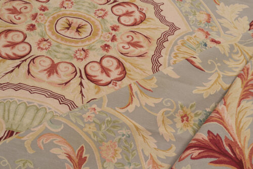Tapis de luxe design et haut de gamme sur mesure • Montmirail