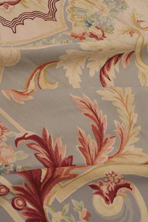 Tapis de luxe design et haut de gamme sur mesure • Montmirail