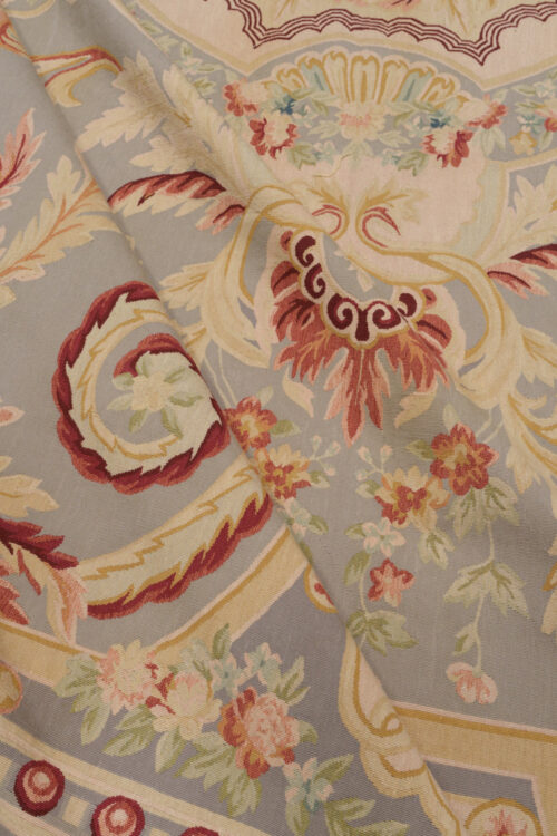Tapis de luxe design et haut de gamme sur mesure • Montmirail