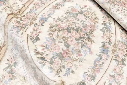 Tapis de luxe design et haut de gamme sur mesure • ROMA