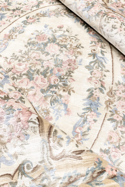 Tapis de luxe design et haut de gamme sur mesure • ROMA