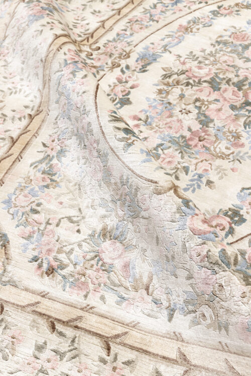 Tapis de luxe design et haut de gamme sur mesure • ROMA