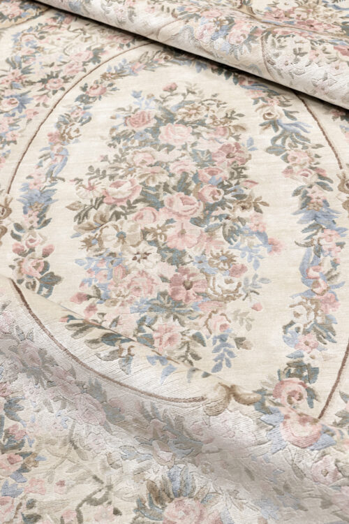 Tapis de luxe design et haut de gamme sur mesure • ROMA