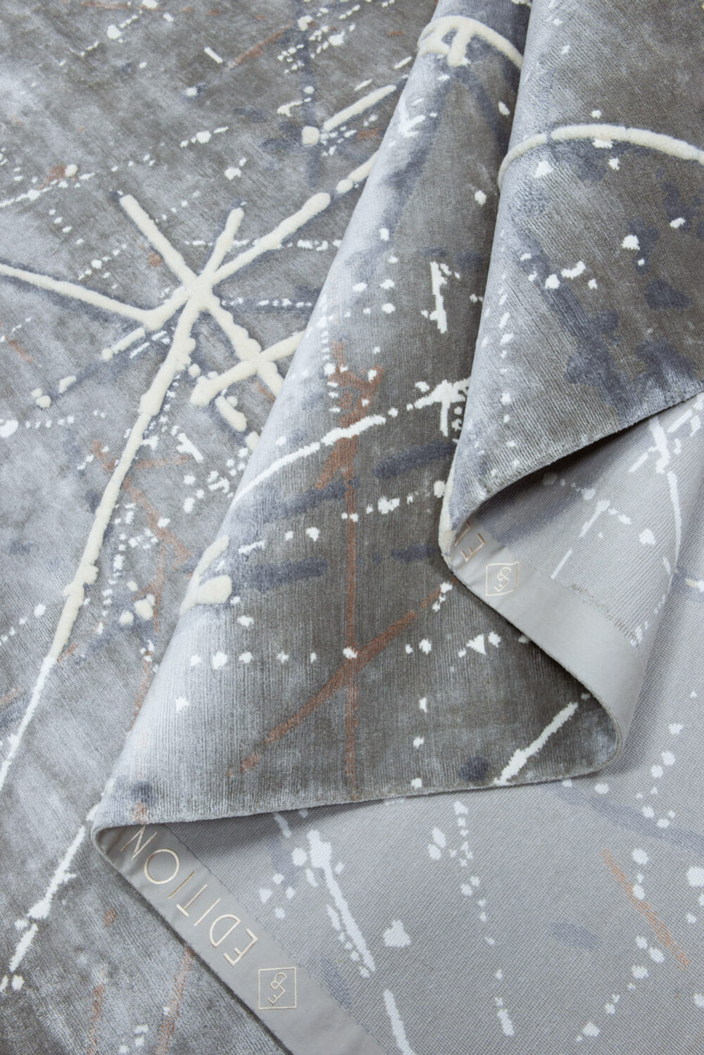 Tapis de luxe design et haut de gamme sur mesure • PLATON