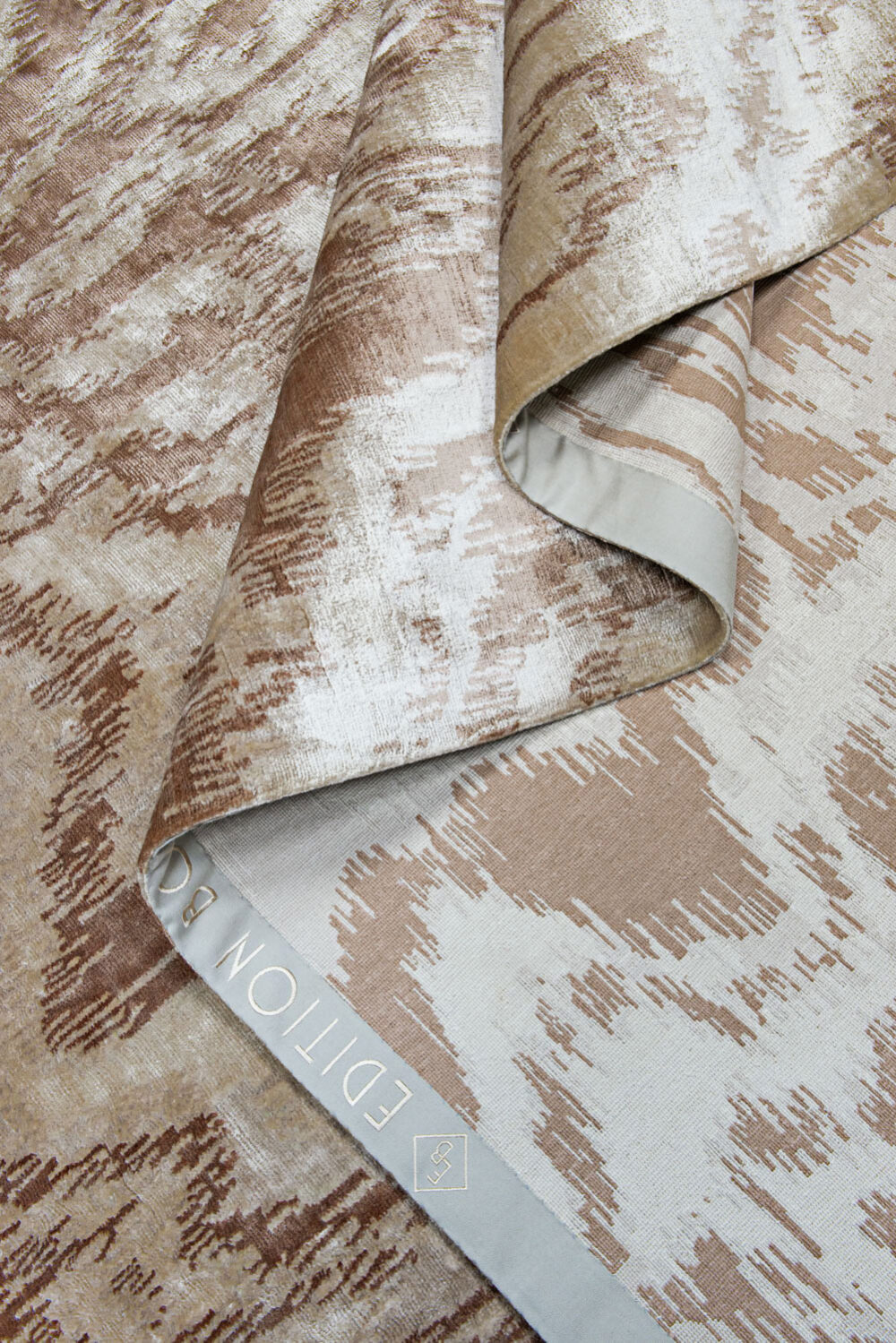 Tapis de luxe design et haut de gamme sur mesure • SIPO