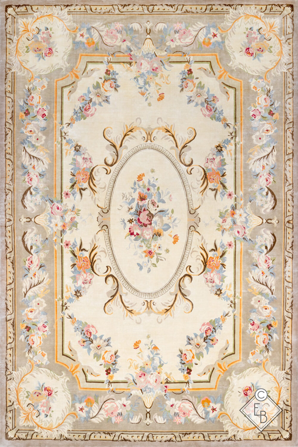 Tapis de luxe design et haut de gamme sur mesure • Fontenay