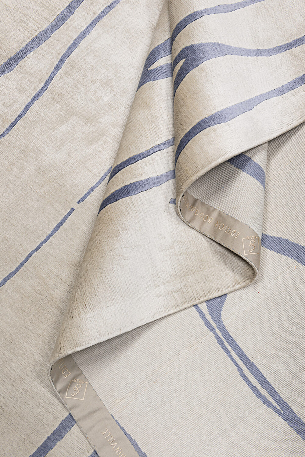 Tapis de luxe design et haut de gamme sur mesure • OLEA