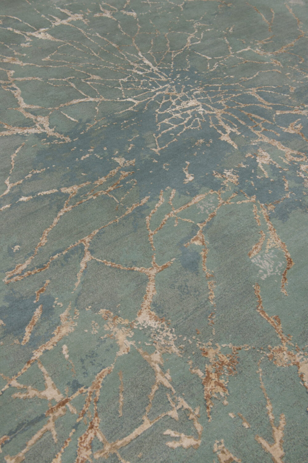 Tapis de luxe design et haut de gamme sur mesure • Pyrgos