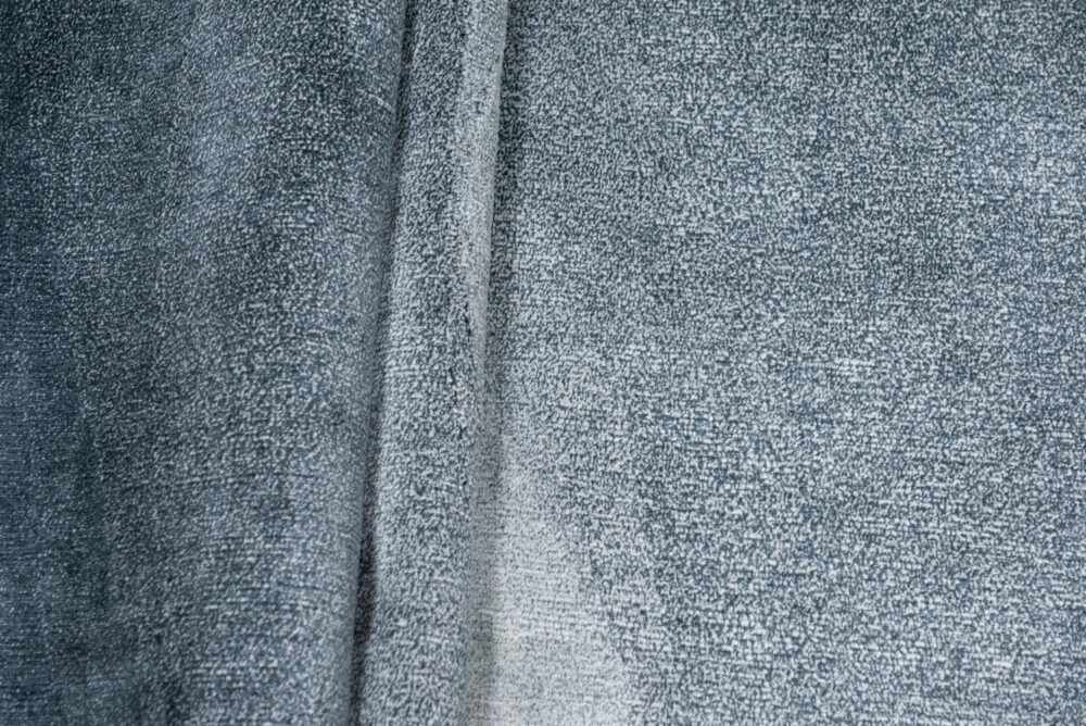 Luxusdesign und hochwertige Teppiche nach Maß • rainbow spiral abysse
