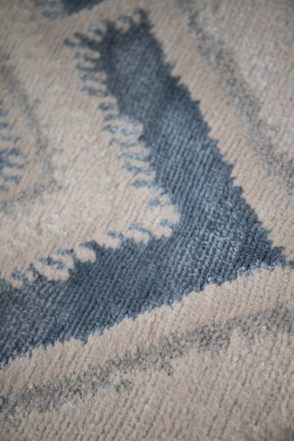 Tapis de luxe design et haut de gamme sur mesure • STELLA
