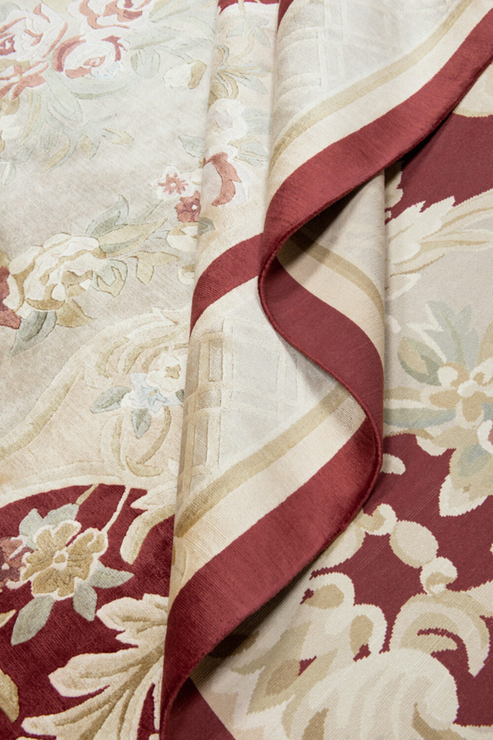 Tapis de luxe design et haut de gamme sur mesure • Stael