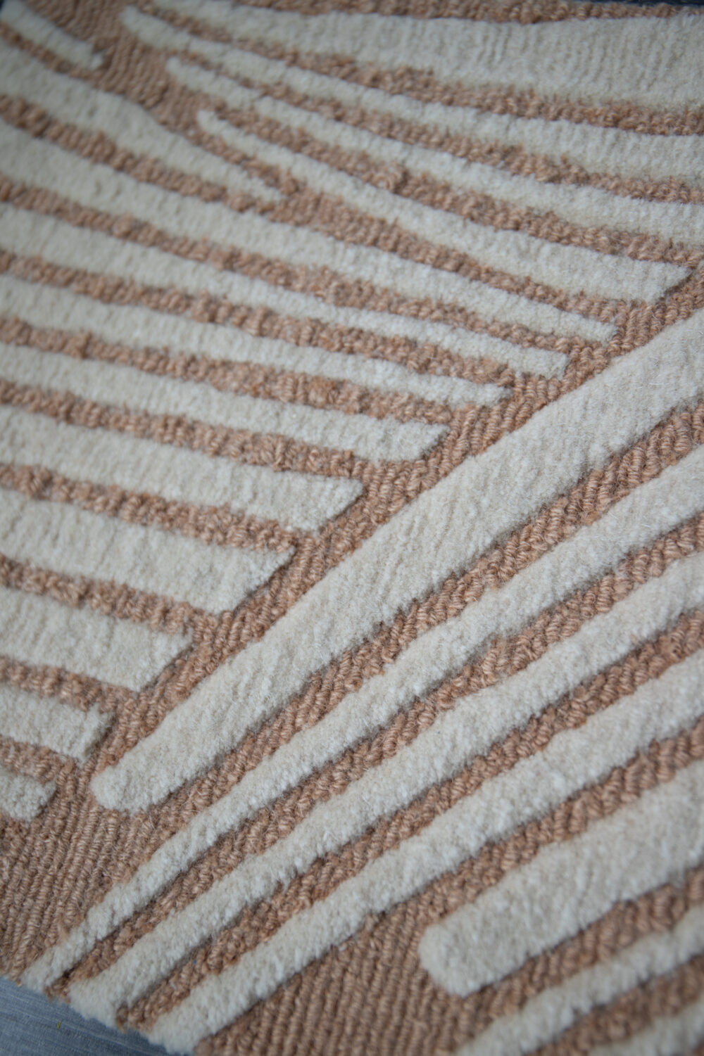 Tapis de luxe design et haut de gamme sur mesure • TORTOREL