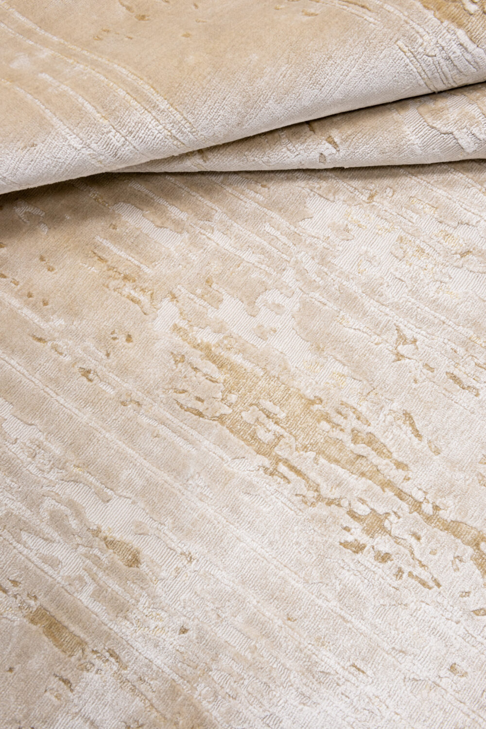 Tapis de luxe design et haut de gamme sur mesure • KAOLIN