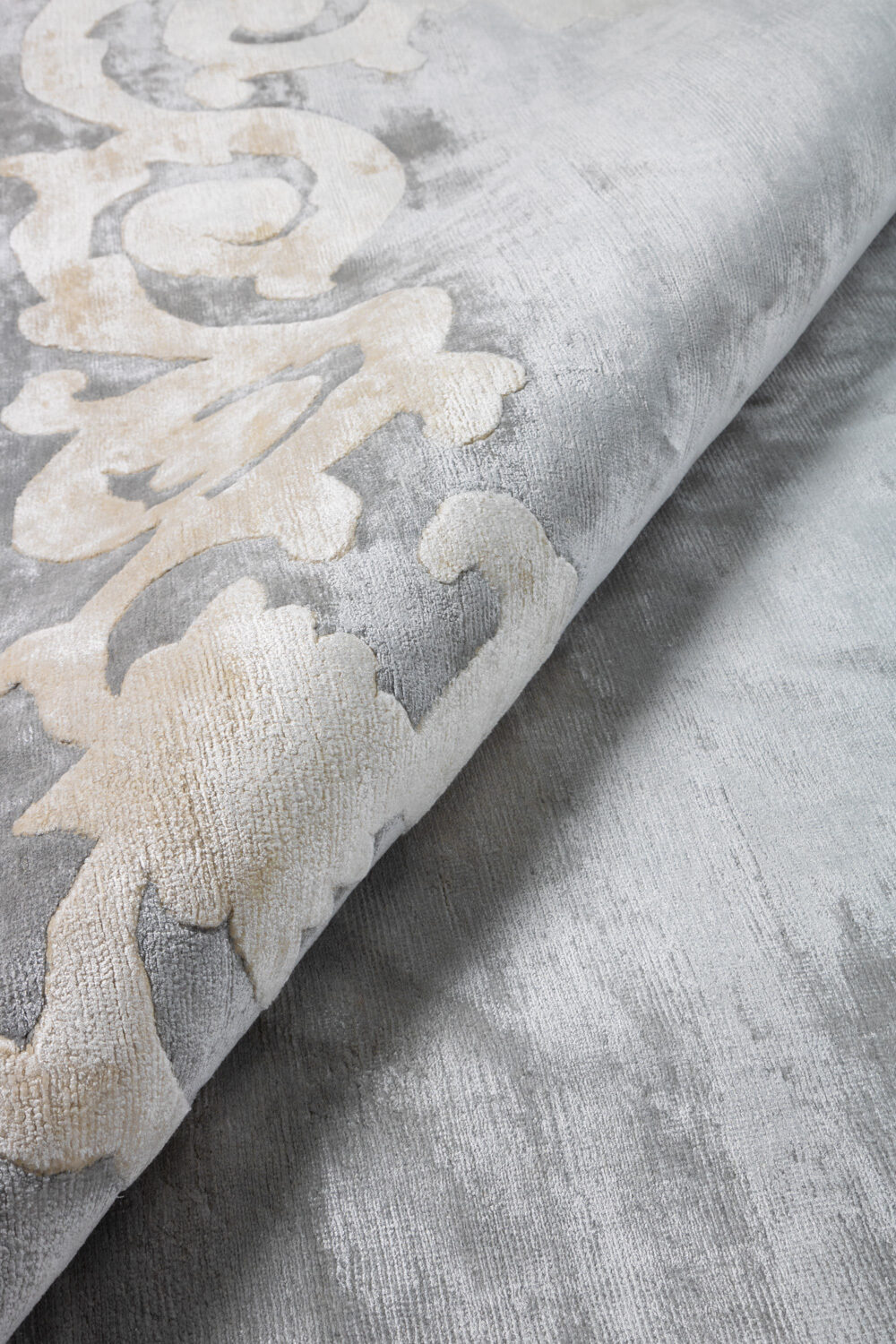 Tapis de luxe design et haut de gamme sur mesure • Augustin