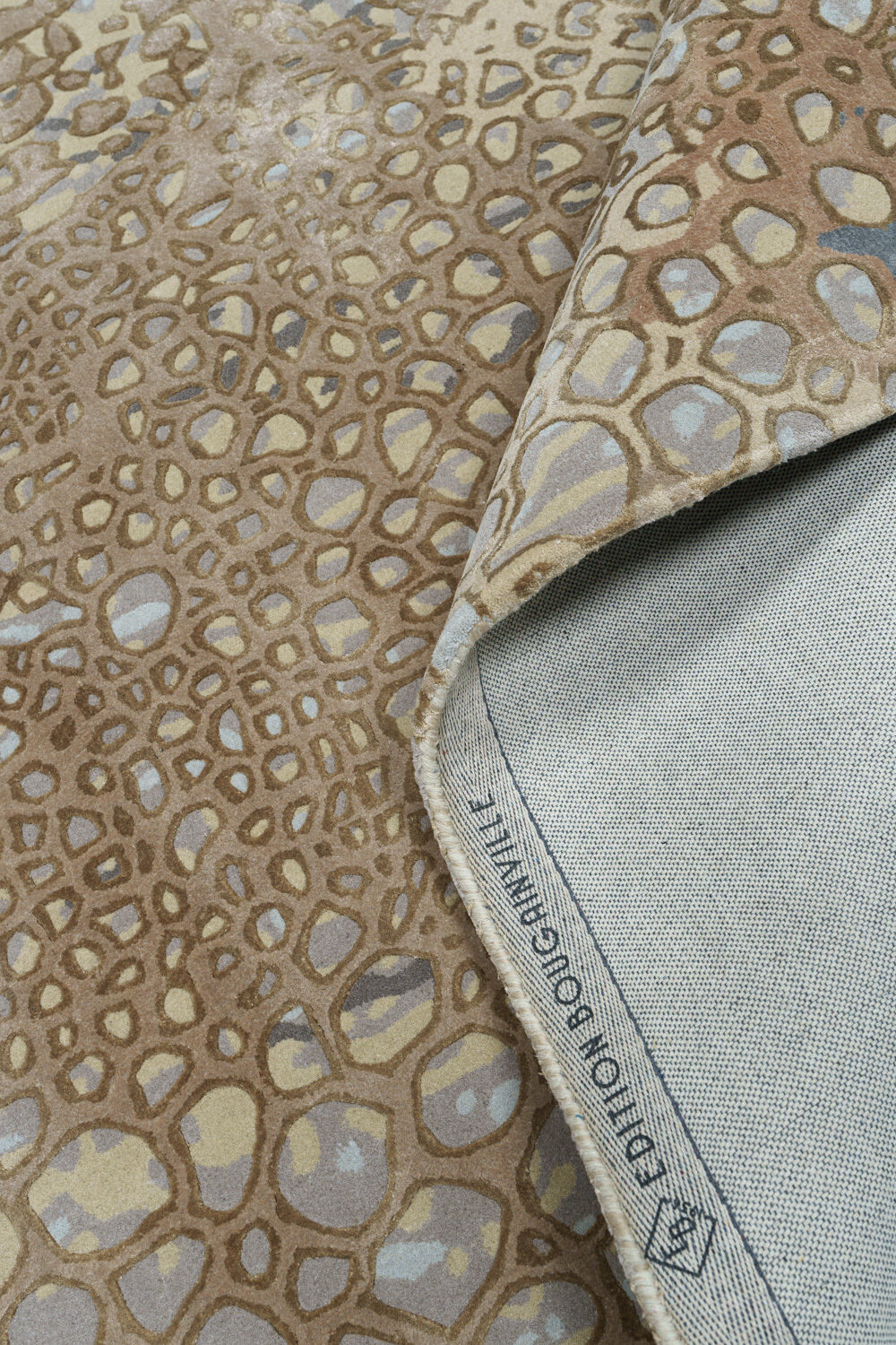 Tapis de luxe design et haut de gamme sur mesure • Bailly