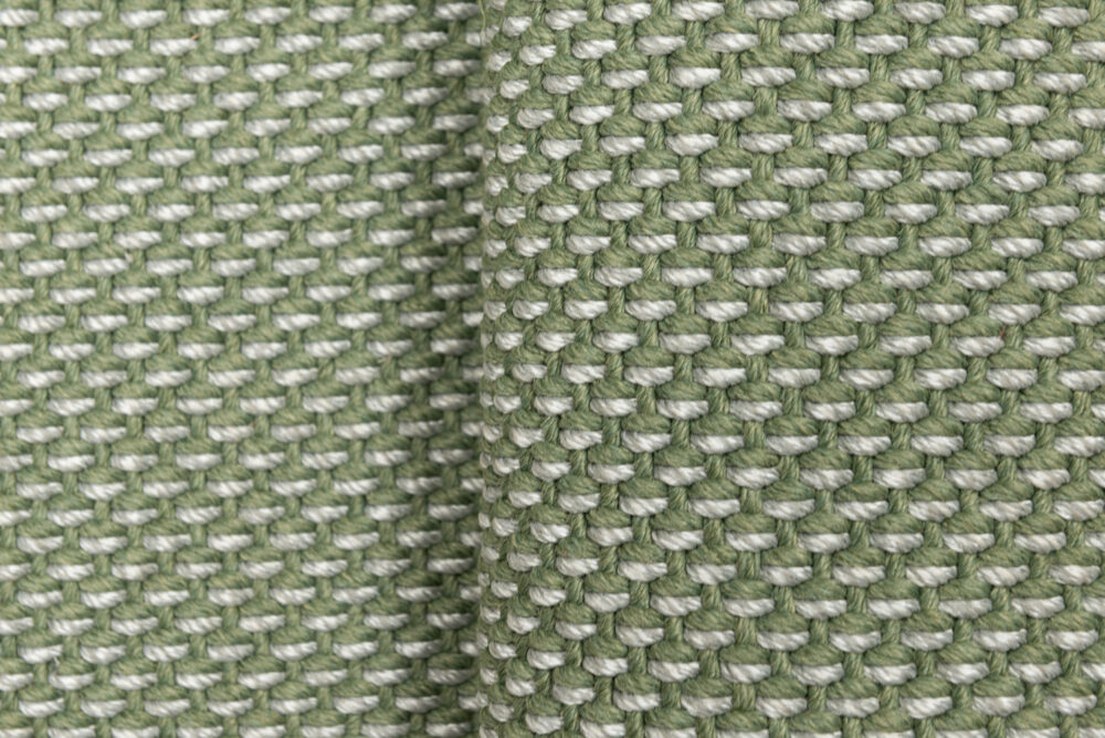 Tapis de luxe design et haut de gamme sur mesure • CAVI