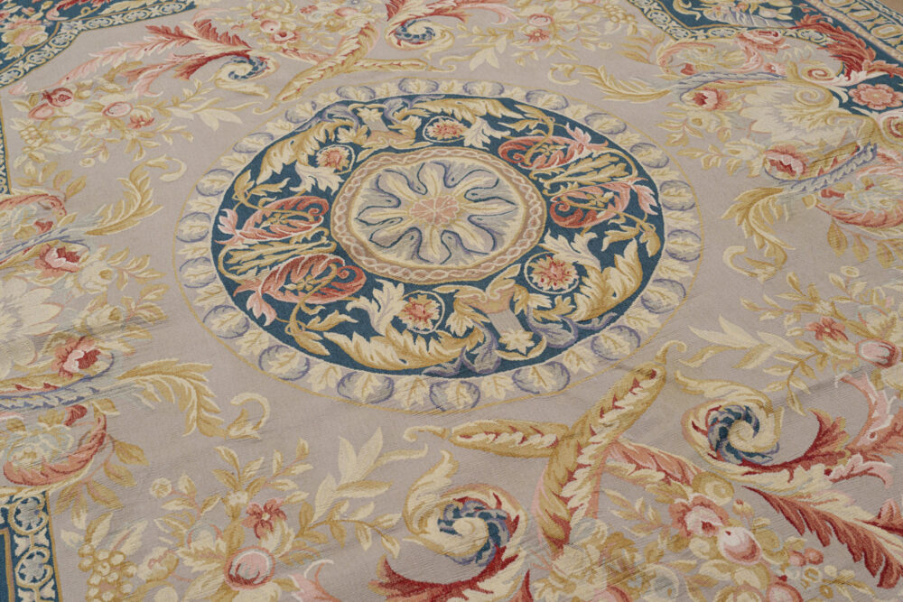 Tapis de luxe design et haut de gamme sur mesure • Desmirail
