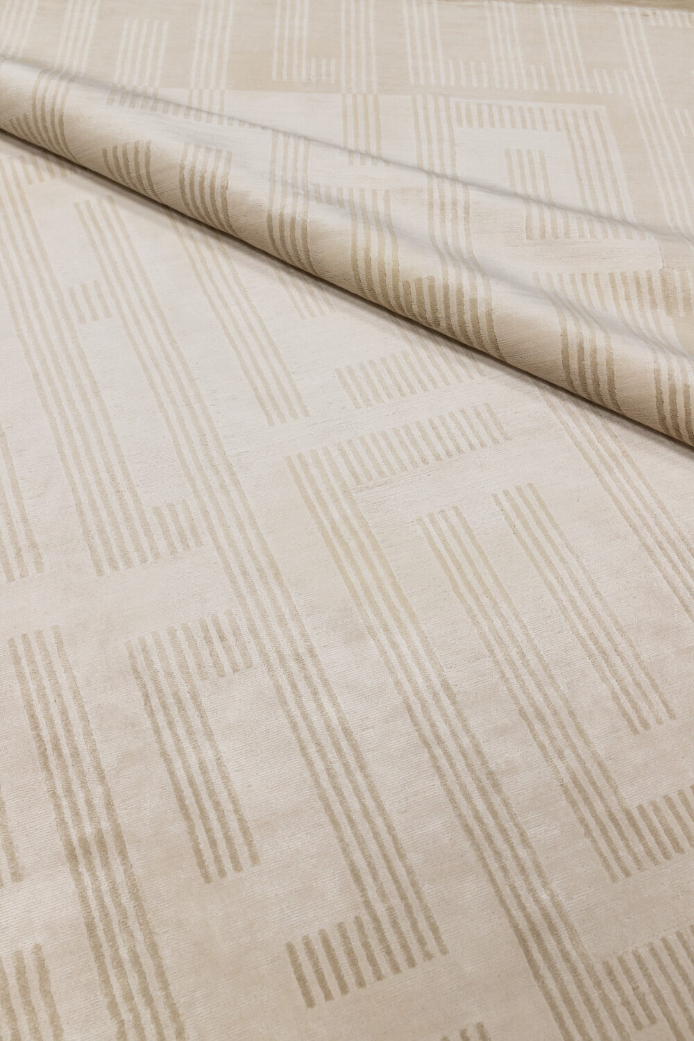 Tapis de luxe design et haut de gamme sur mesure • EASTERN