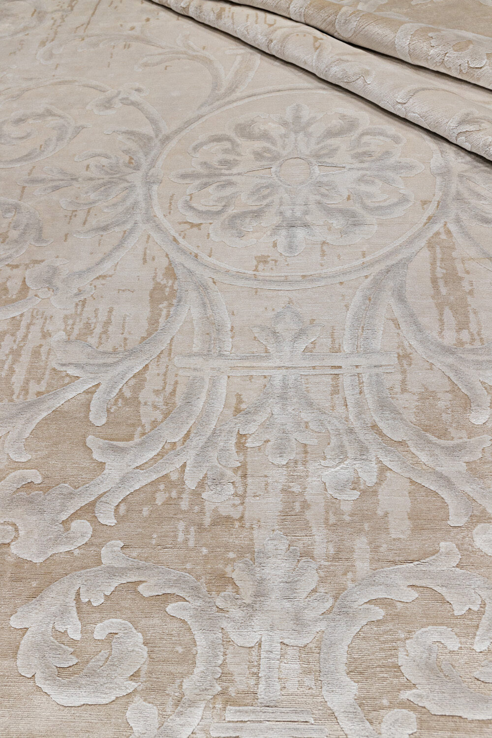 Tapis de luxe design et haut de gamme sur mesure • Evrard Arty