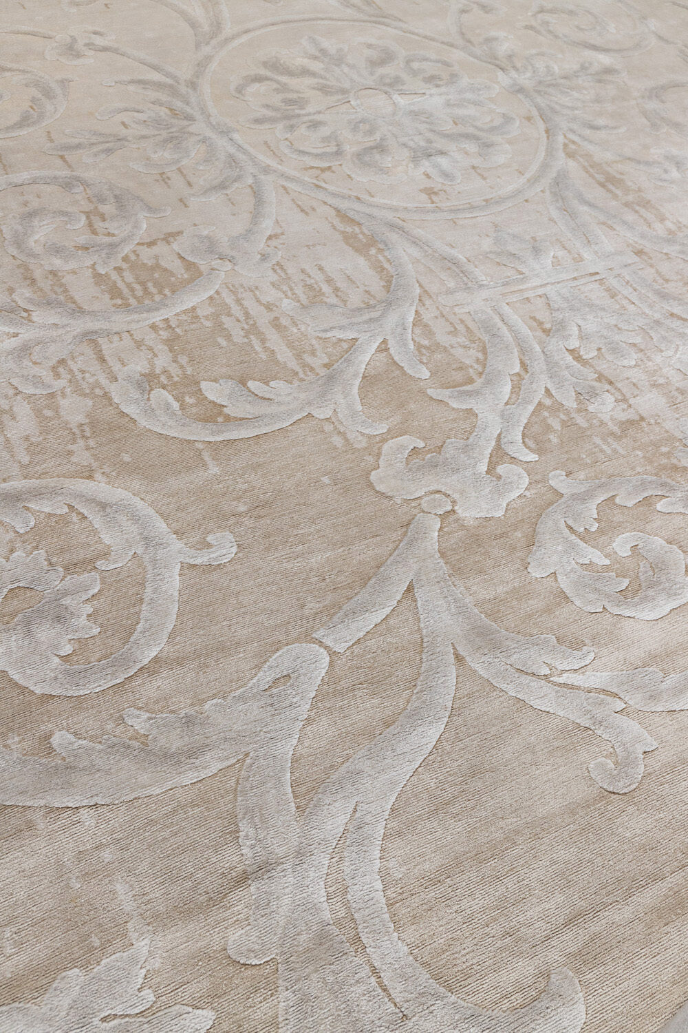 Tapis de luxe design et haut de gamme sur mesure • Evrard Arty