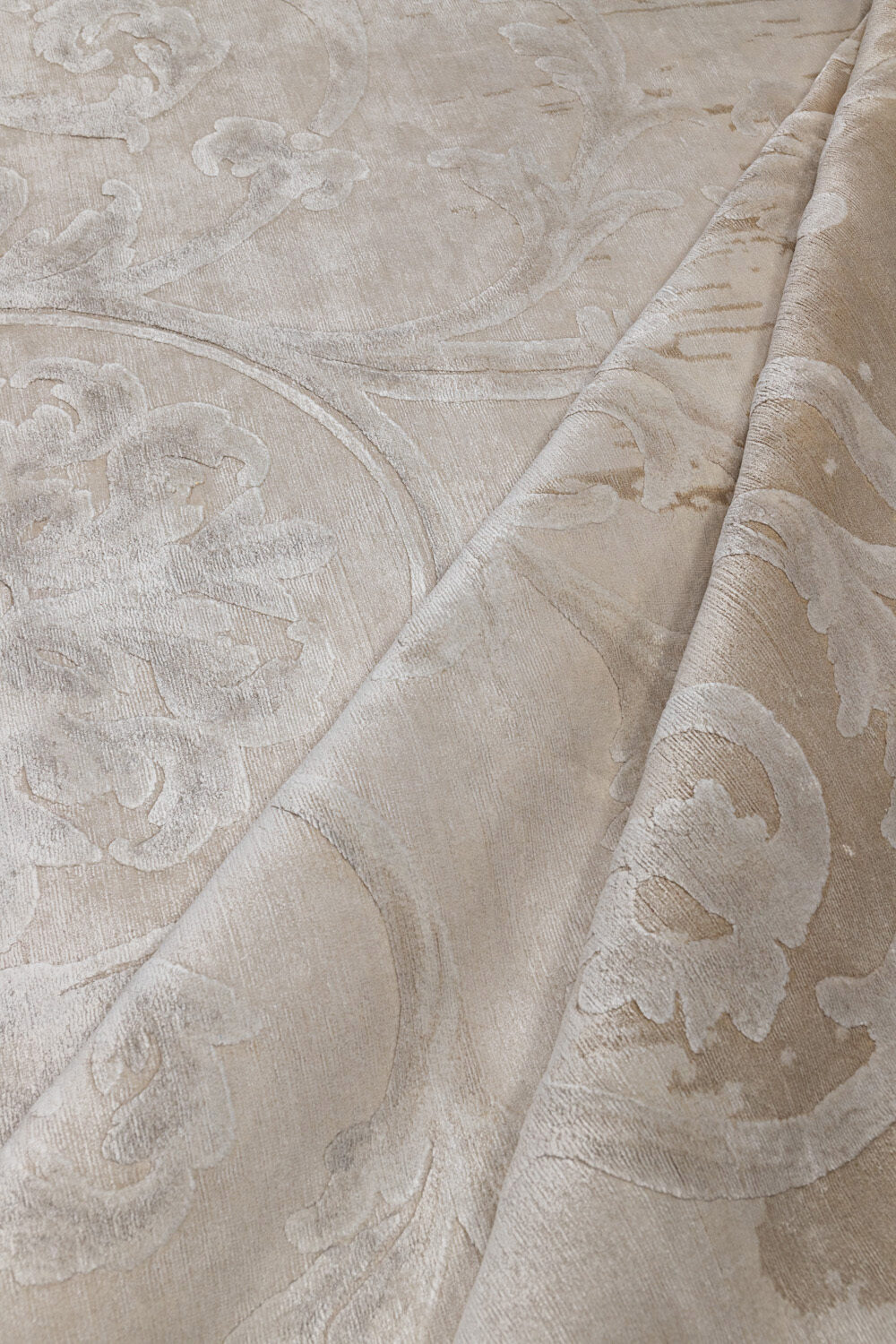 Tapis de luxe design et haut de gamme sur mesure • Evrard Arty