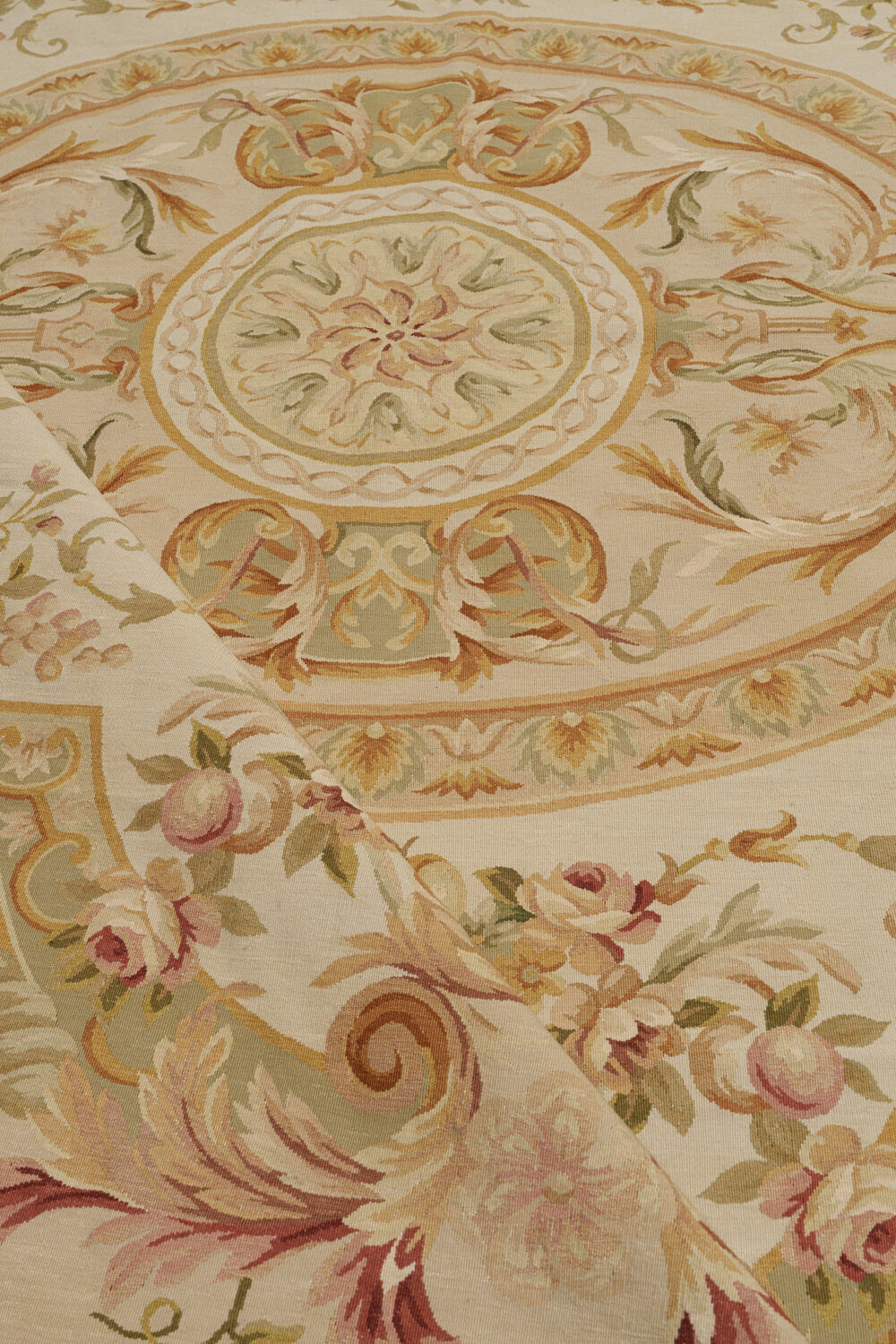 Tapis de luxe design et haut de gamme sur mesure • Ferriere