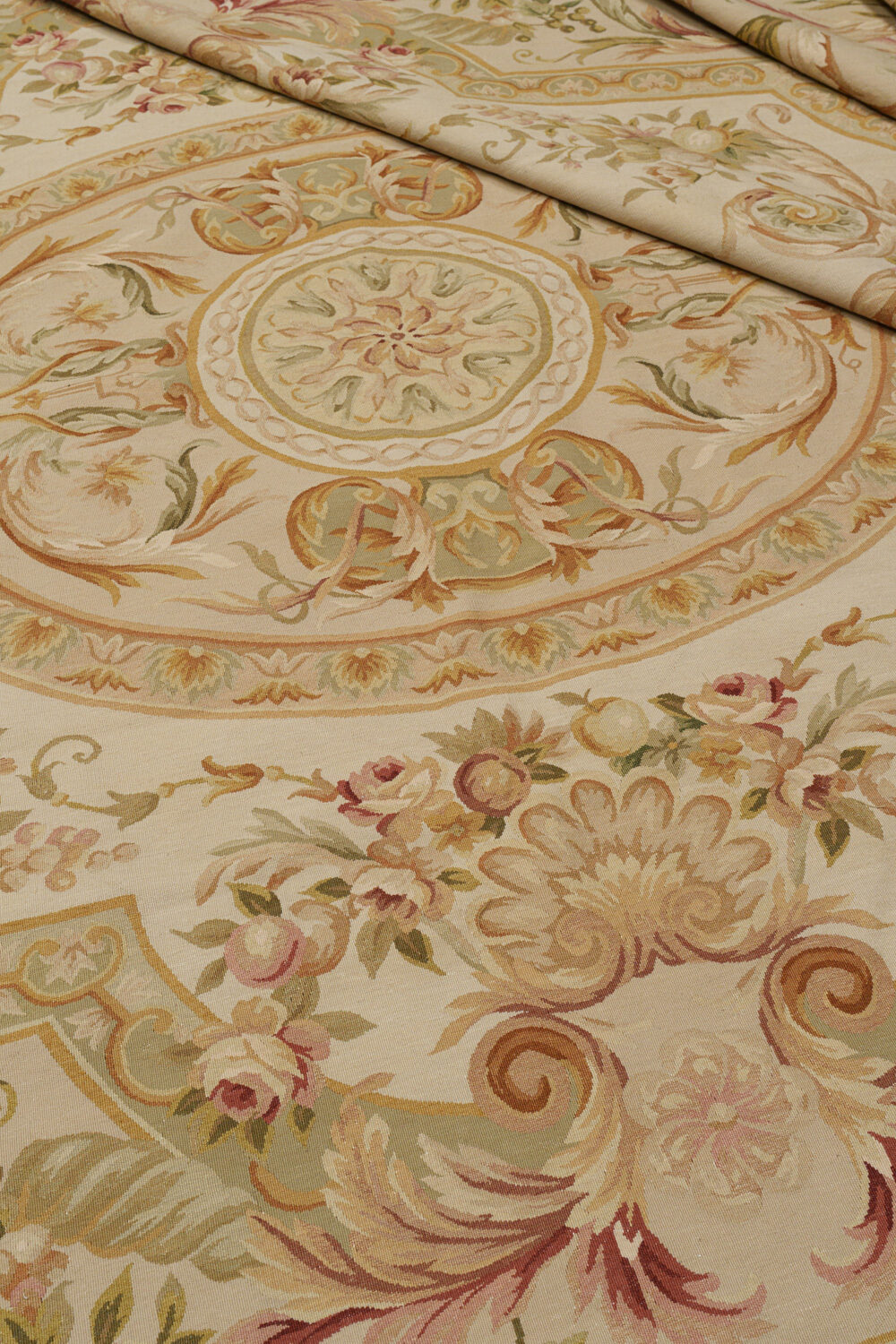 Tapis de luxe design et haut de gamme sur mesure • Ferriere