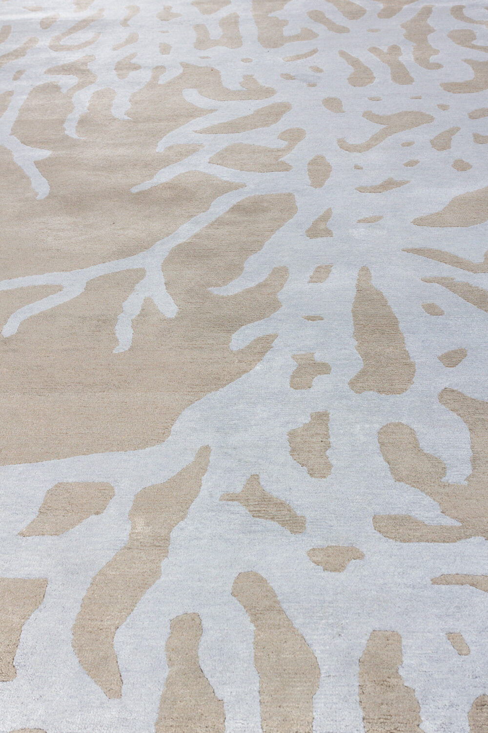 Tapis de luxe design et haut de gamme sur mesure • Gorgone