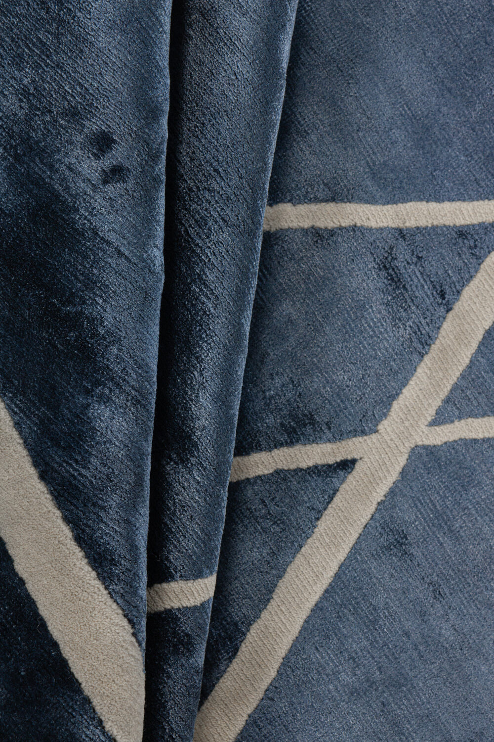 Tapis de luxe design et haut de gamme sur mesure • Horizon