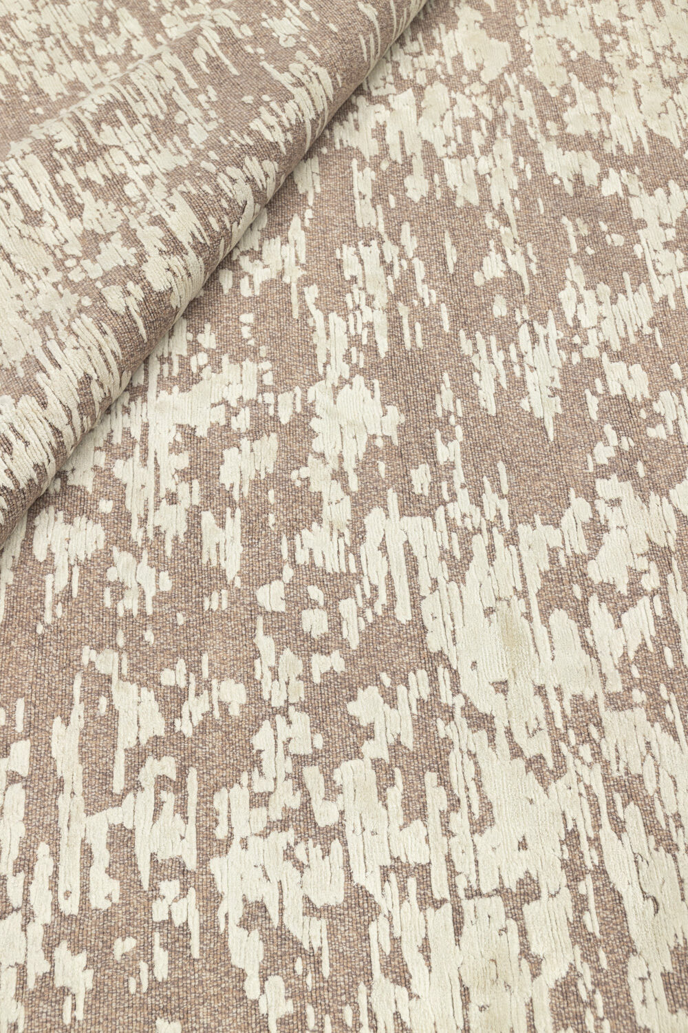 Tapis de luxe design et haut de gamme sur mesure • MADAMA