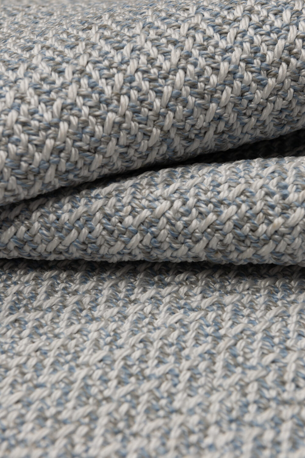Tapis de luxe design et haut de gamme sur mesure • MALE