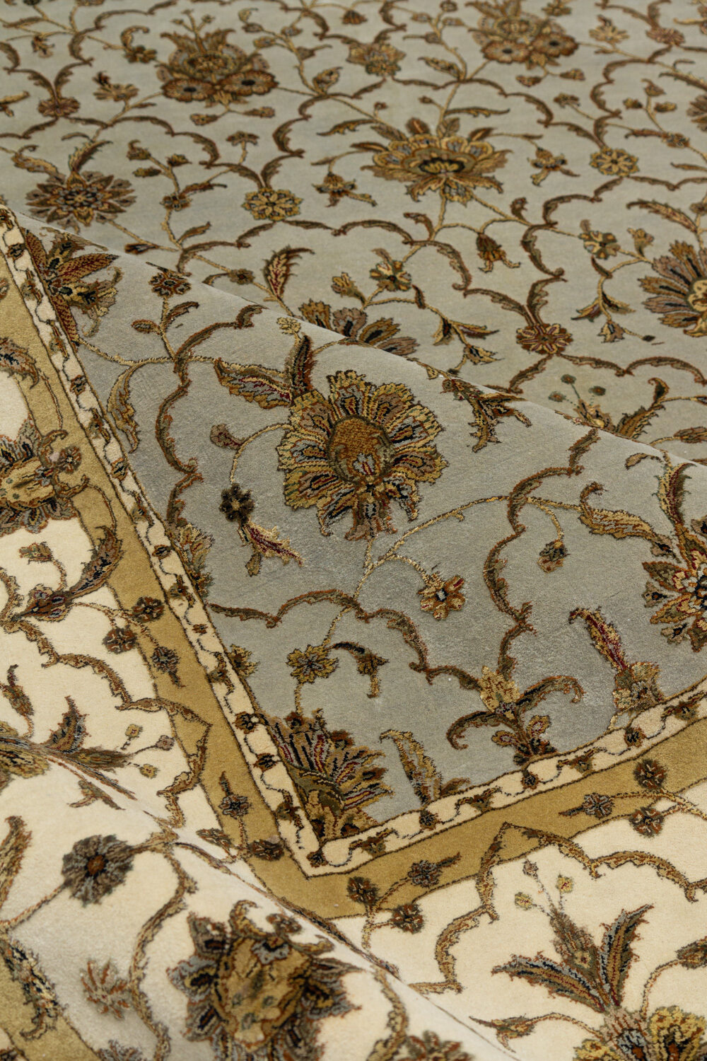 Diseño de lujo y alfombras de alta gama hechas a medida • Maryam
