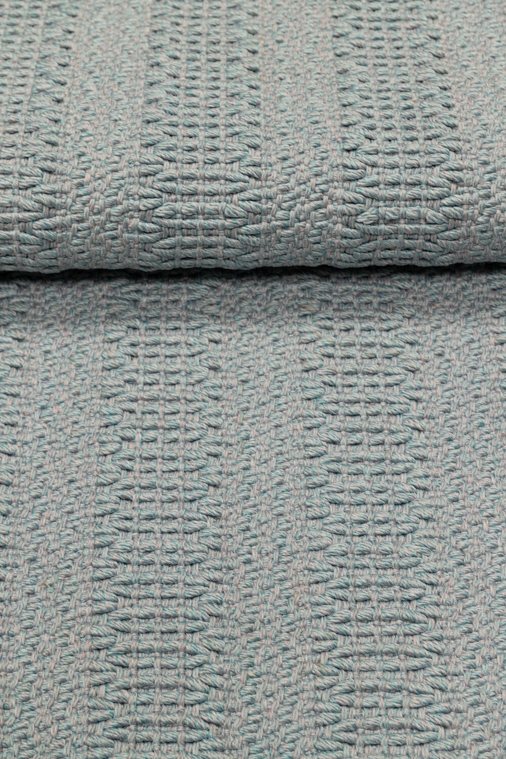 Tapis de luxe design et haut de gamme sur mesure • MELV
