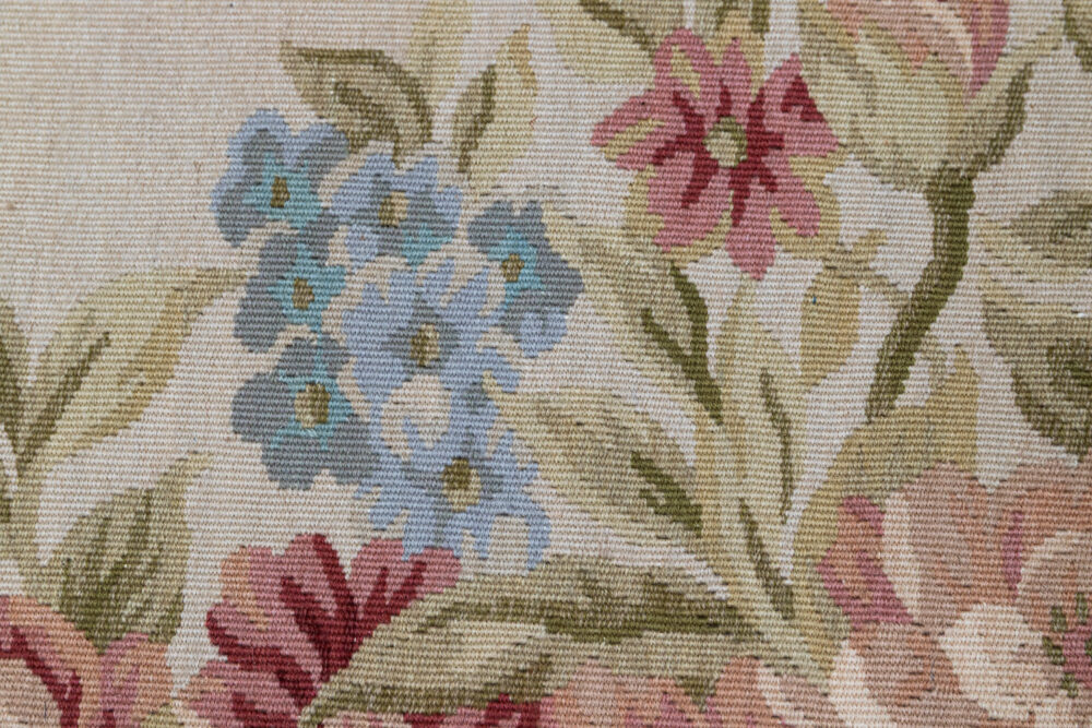 Tapis de luxe design et haut de gamme sur mesure • Mirabeau