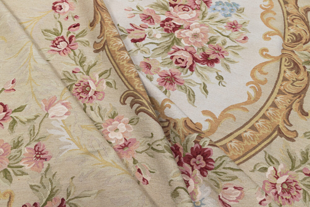 Tapis de luxe design et haut de gamme sur mesure • Mirabeau