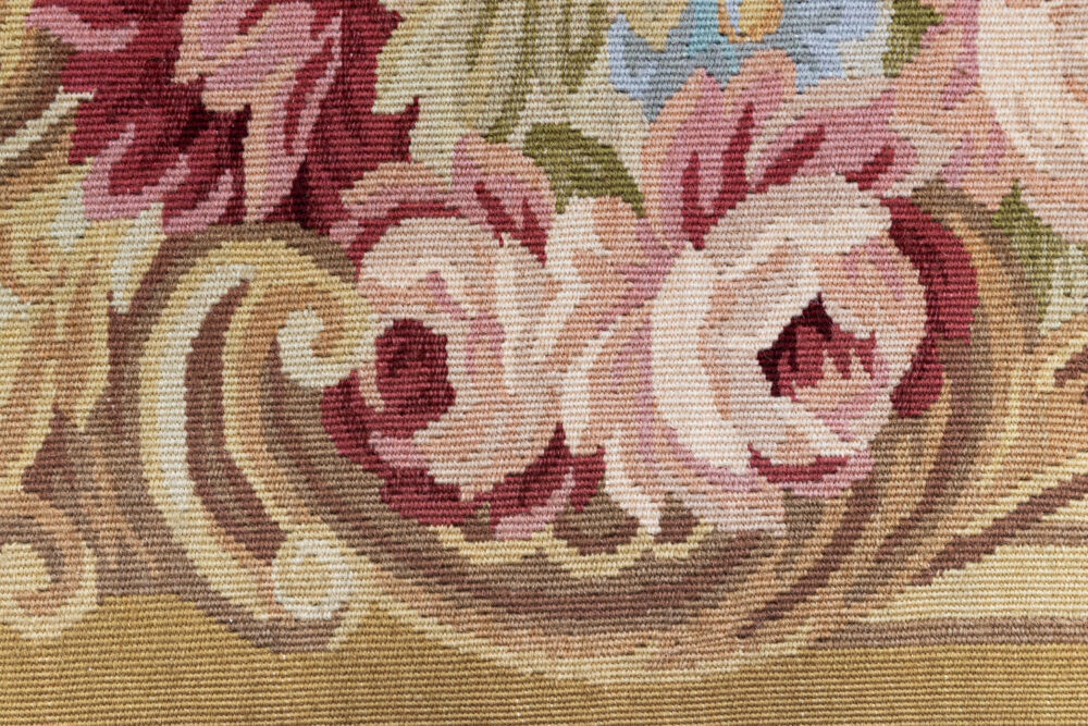 Tapis de luxe design et haut de gamme sur mesure • Mirabeau