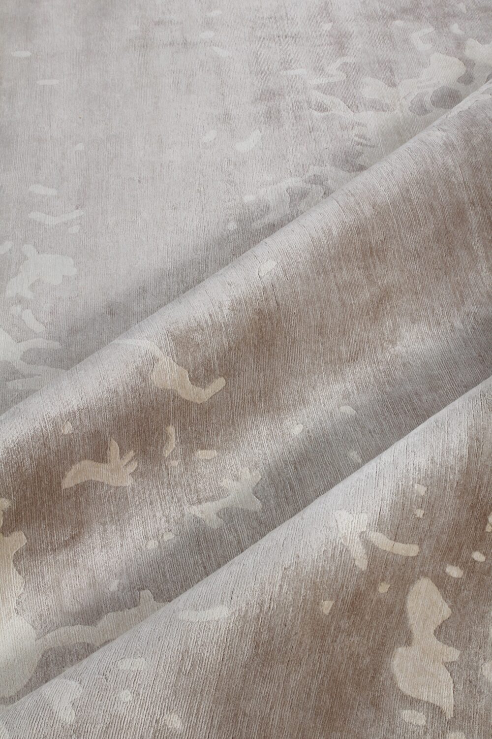Tapis de luxe design et haut de gamme sur mesure • Mirage