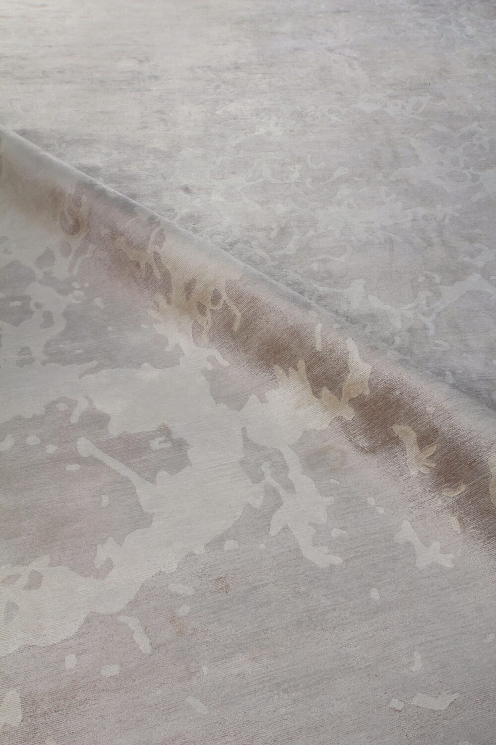 Tapis de luxe design et haut de gamme sur mesure • Mirage
