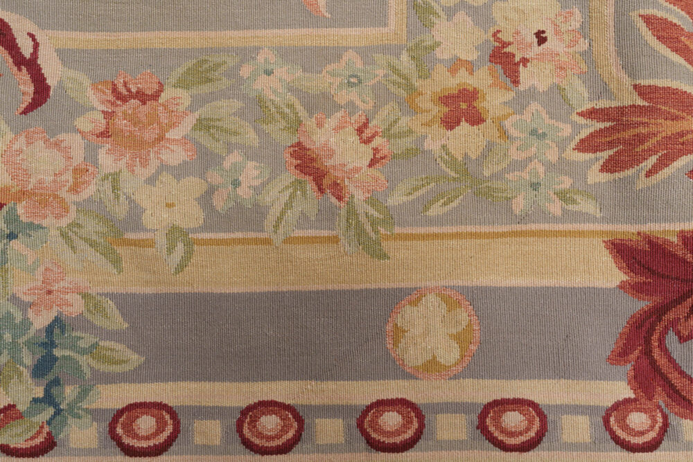 Tapis de luxe design et haut de gamme sur mesure • Montmirail