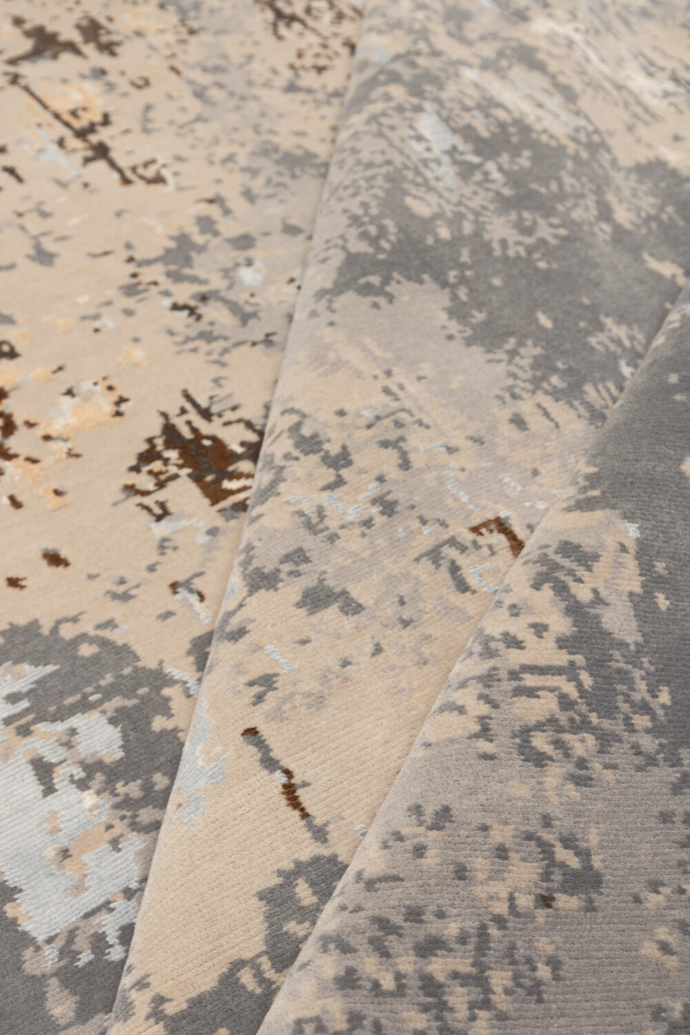 Tapis de luxe design et haut de gamme sur mesure • Nebula