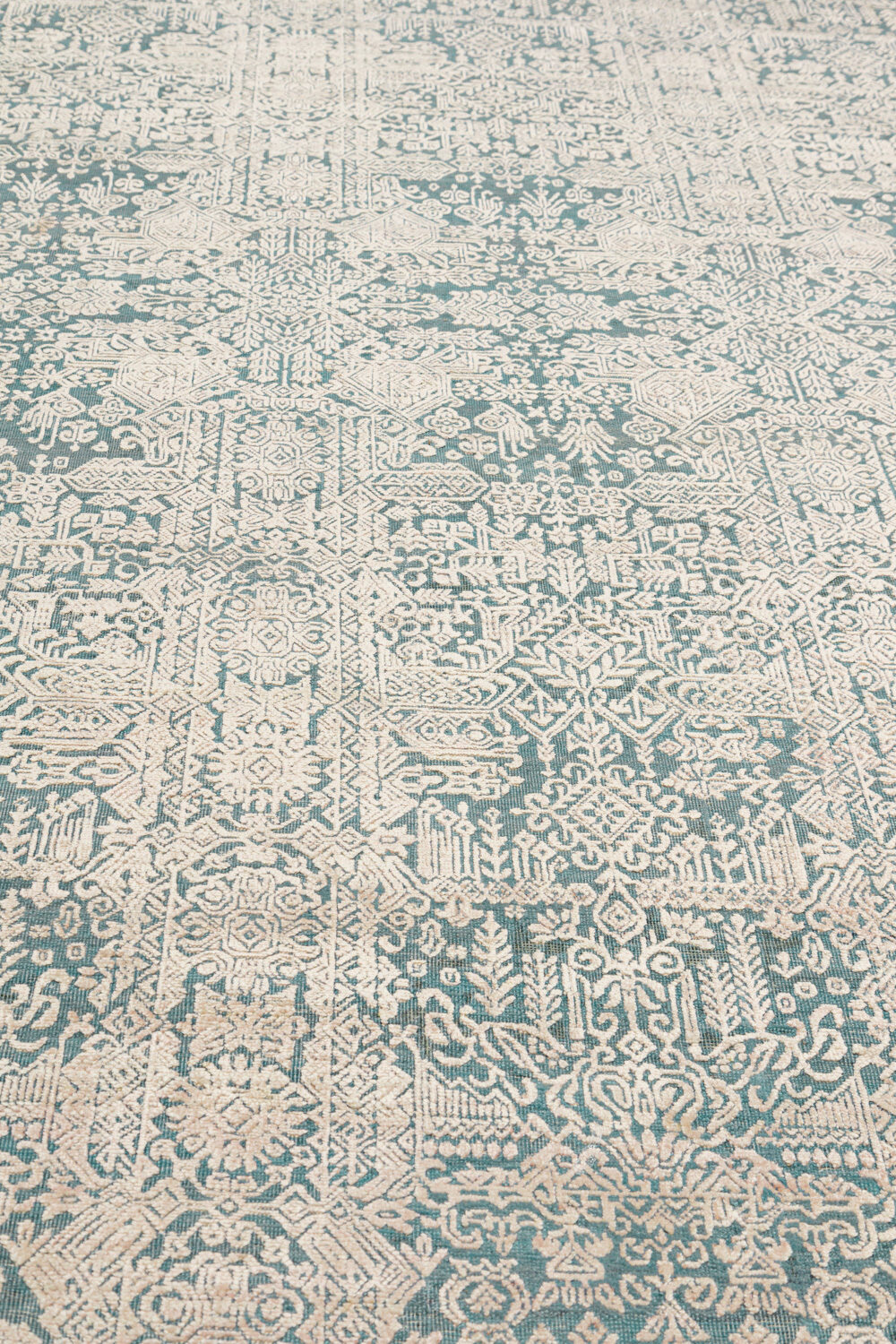 Tapis de luxe design et haut de gamme sur mesure • Parisa